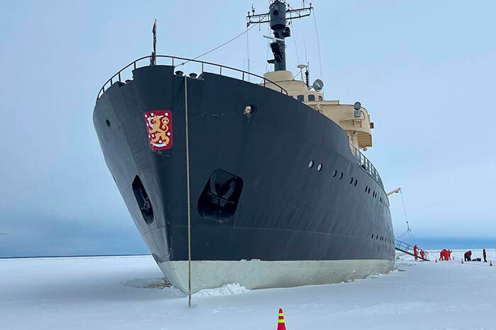 Icebreaker in Lapland